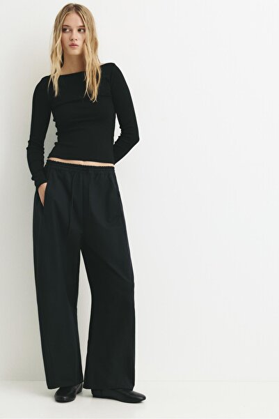 Pull & Bear Uzun kollu geniş yaka tişört