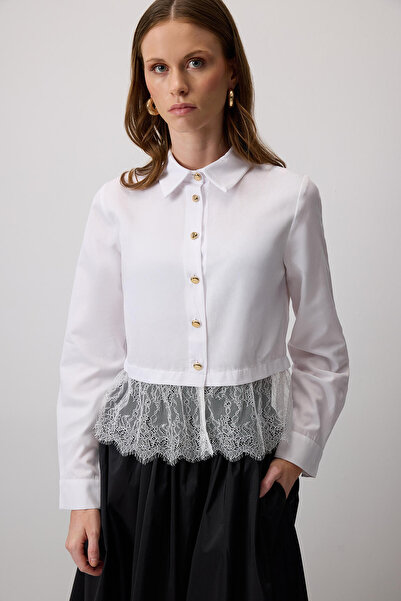 Touché Privé قميص قصير مزين بالدانتيل