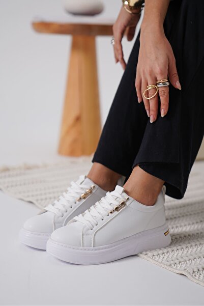 Zerenyus Nova Premium Women's White Sneaker with Gold Detail