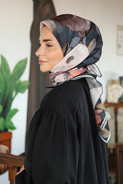 Tesettürnağme Soft Pamuk Eşarp TN2005 Çiçekli Desen Koyu Antrasit-Lila-03