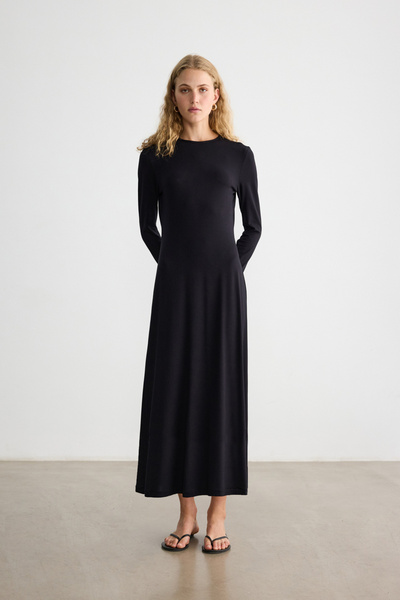 BE BLUE ΦΟΡΕΜΑ ΜΕ ΕΠΕΞΕΡΓΑΣΙΑ ΜΑΥΡΗΣ ΒΙΣΚΟΥΡΑΣ