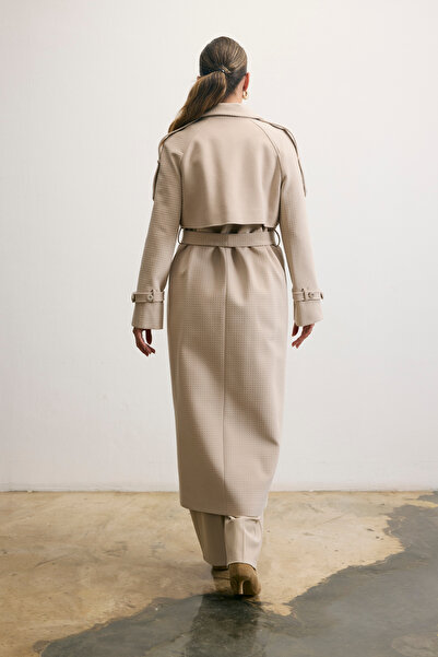 KENT Long Cream-Colored Coat with Belt