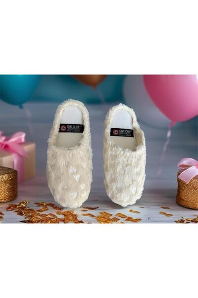 GEZER Women's Beige Heart Winter Indoor Slippers