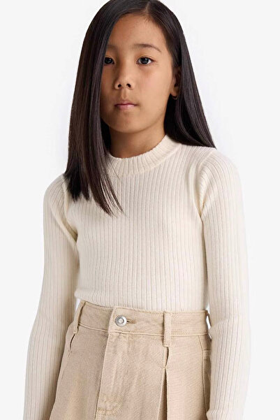 DeFacto Figurbetonter Rippstrickpullover mit Rundhalsausschnitt in Ecru für M...