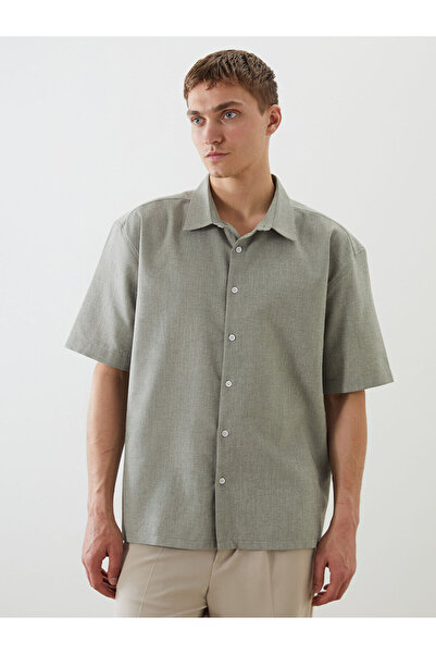 LC Waikiki قميص رجالي من Peak New Season ذو قصة عادية وأكمام قصيرة من الدابليو