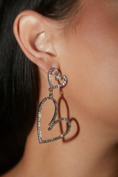 Z&T ACCESORIES أقراط متدلية بتصميم قلب مزدوج مرصعة بالأحجار