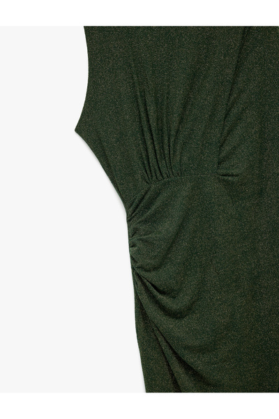 Koton Slim Fit Αμάνικο φόρεμα με λαιμόκοψη με στυλ μίντι μήκους με λάμψη