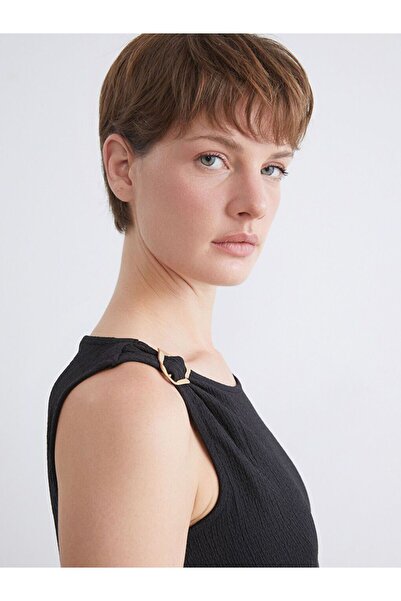 LC Waikiki Lcwaikiki Classic Crew Neck Textured Blouse