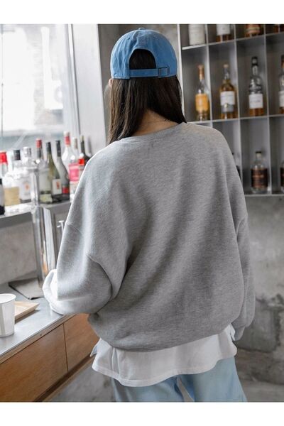 Mythologie Fearless The Ball Sweatshirt - Gray Printed Oversize Ruffled Crew Neck