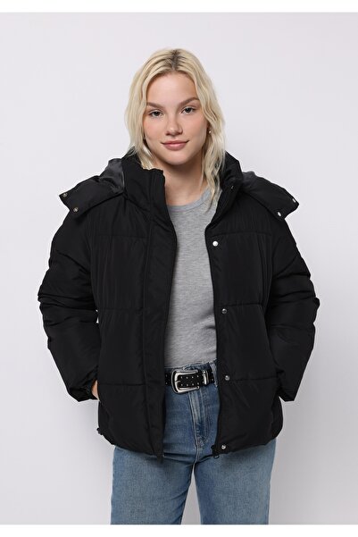 Colin's Regular Fit Kapüşonlu Fermuarlı Astarlı Çıkarılabilir Kapüşonlu Kadın Siyah Mont