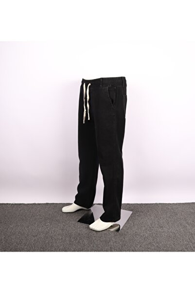 Red Planet Men’s Plain Oversize Jeans