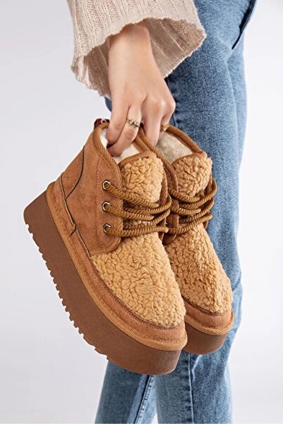 MERETTO By Akıl Ορθοπεδική σόλα με ψηλή σόλα με κορδόνια με εσωτερική επένδυση από γούνα με λεπτομέρειες από βελούδινες μπότες