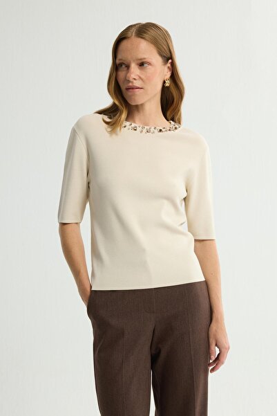 Love My Body Yakası Taş Detaylı Triko Kazak