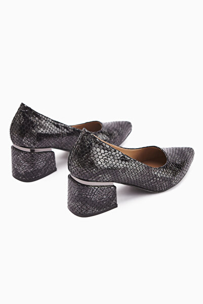 Limoya Emelia Genuine Leather Black Snake Pattern Women's Heeled Shoes