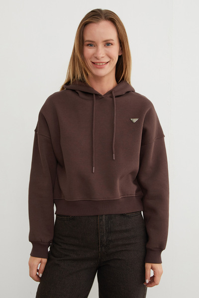 Fulla Moda 3 Thread Triangle Metal Emblem Hooded Sweatshirt