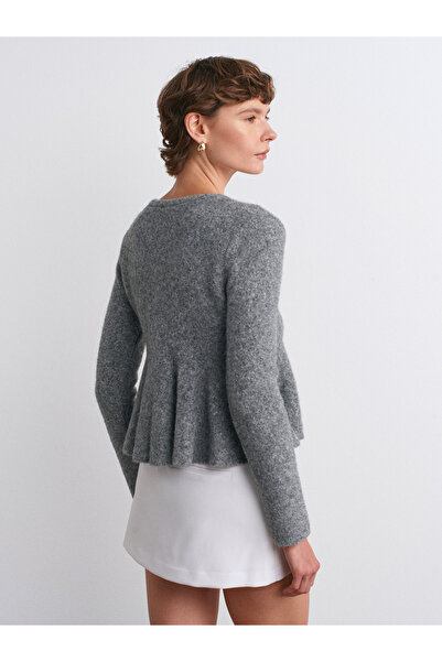 Dilvin 60985 Yumuşak Dokulu Peplum Düğmeli Triko Hırka-Füme M.
