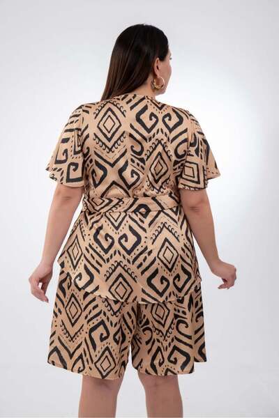 Roxxlen Μπλούζα από σατέν με στάμπα μεγάλου μεγέθους