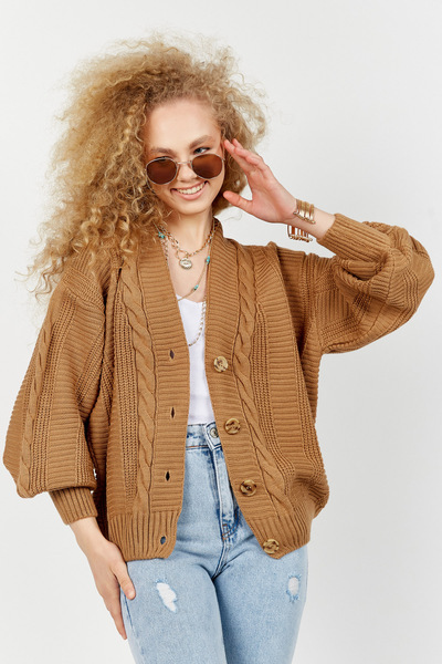 Hopoi Women's Braided Buttoned Cardigan