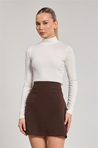 BARRELS AND OIL Women's Stand Collar Ribbed Long Sleeve Crop Bodysuit - White