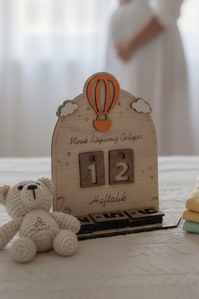 AHWART Premium Baby Weekly Development Tracker Counter, Mother Baby Wooden Memory Calendar