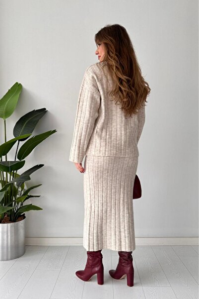 MaziButik V Sweater Skirt Set Stone