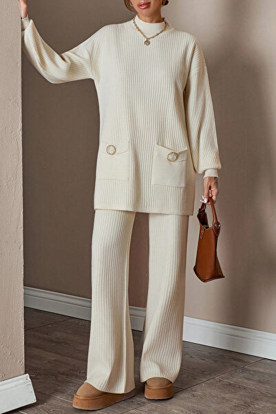 H&E LUXURY DESIGN Γυναικείο Κρεμ Πλεκτό Σετ με Λεπτομέρεια Τσέπης Διπλό Σετ