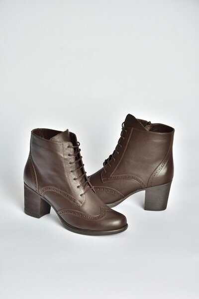 Fox Shoes V468300903 Γυναικείες μπότες με χοντρό τακούνι από γνήσιο δέρμα καφέ