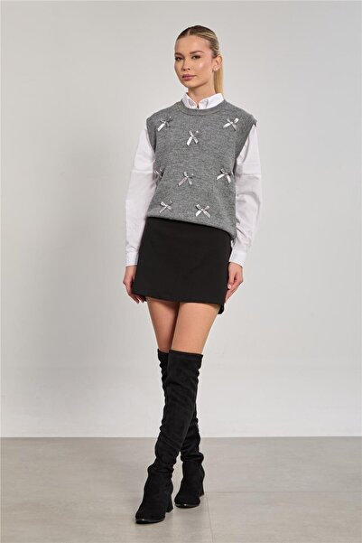 BARRELS AND OIL Women's Bow Knit Sweater - Gray