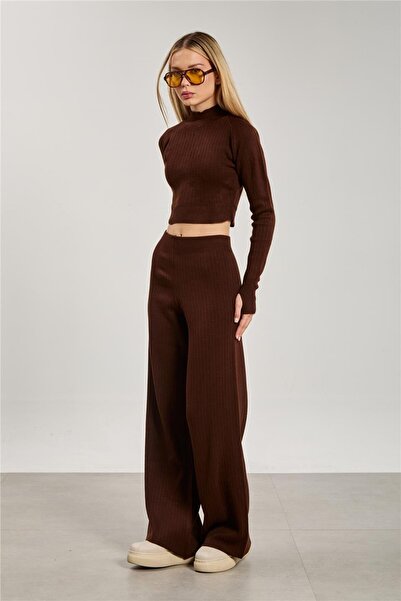 BARRELS AND OIL Women's Crop Sweater Pants Two-Piece Set - Brown