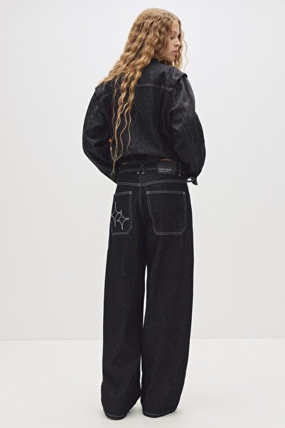 Pull & Bear Star embroidered barrel jeans