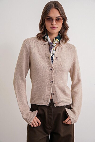 Mixray 6951 Women's Crew Neck Buttoned Knitwear Short Cardigan Beige