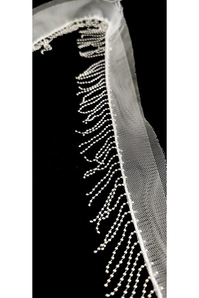 Limelia Tul alb cu lanț de bile de argint cu franjuri