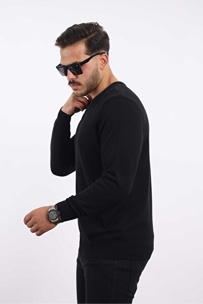 rugatchi Premium Men's V-Neck Knitwear — 100% Cotton, Breathable Comfort Sweater