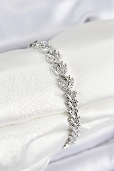Lisinya Brass Zircon Stone Row Arrow Model Silver Color Women's Bracelet - Tygoo