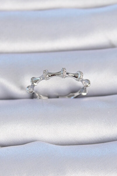 HAYAT STORE خاتم نسائي نحاسي فضي اللون بحجر الزركون - ليسينيا