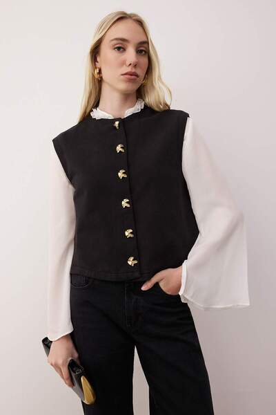 Trendyol Collection Wardrobe Essentials Black Fitted Vest Twoaw26Ye00013