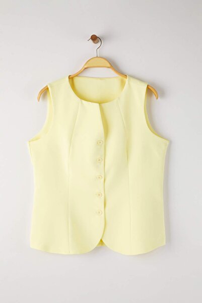 Trendyol Curve Yellow Fitted Sleeveless Boat Neck Woven Plus Size Vest Tbbss25Bh00027