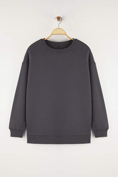 Trendyol Curve Anthracite Oversize/Loose Fit Basic Crew Neck Thick/Fleece Lined Knitted Sweatshirt Tbbaw25Ao00008
