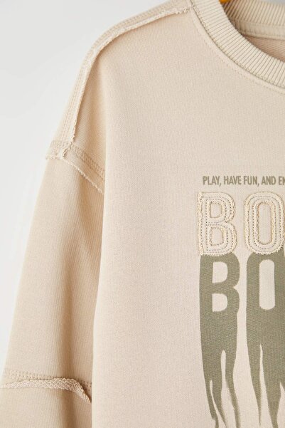 TRENDYOLKIDS Beige Cotton Slogan Printed Hooded Regular Boy's Knitted Sweatshirt Tkdaw26Sw00018