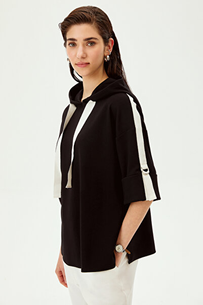 Allyco Hanorac tricotat cu mâneci trei sferturi, cu glugă, cu detalii grograin