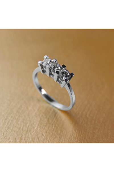 GIBYJEWEL Kare Tırnak 4 Mm Minimal Üç Taş 925 Ayar Gümüş Yüzük