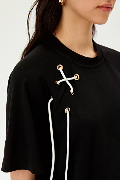 Allyco Lace-Up Crew Neck Regular Knitted T-Shirt