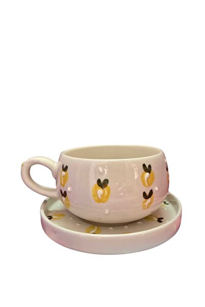 xemu كوب مزخرف يدويًا بالليمون مع طبق