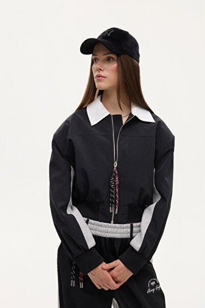 Quzu سترة بومبر مطبوعة بحروف ملونة باللون الأسود