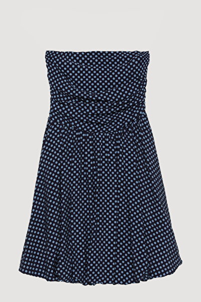 Quzu فستان بالون قصير منقط بدون حمالات باللون الأزرق الداكن