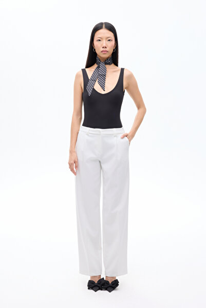 Quzu Pile Detailed Regular Waist Carrot Trousers Ecru