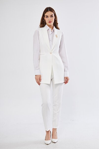 LOVELF Broş Detay İnci Düğme Yelekli Takım Ekru