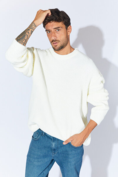 TENA Erkek Ekru Bisiklet Yaka Örgülü Triko Kazak