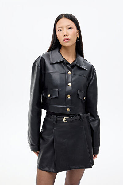 Quzu Double Pocket Buttoned Crop Leather Jacket Black