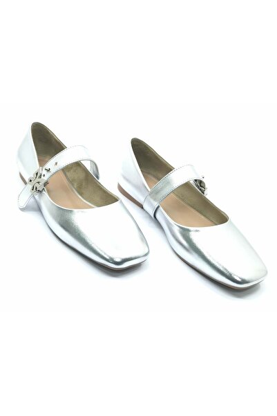 Kids Club Shoes Dámské balerínové boty Feles Belt Detailed Blunt Toe SILVER